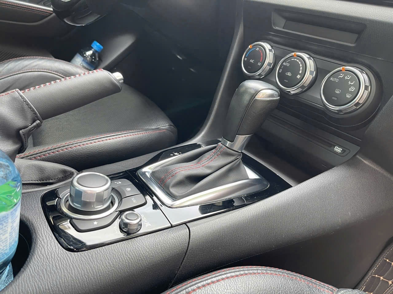 mazda 3 1.5 AT 2017  - Nội thất 8